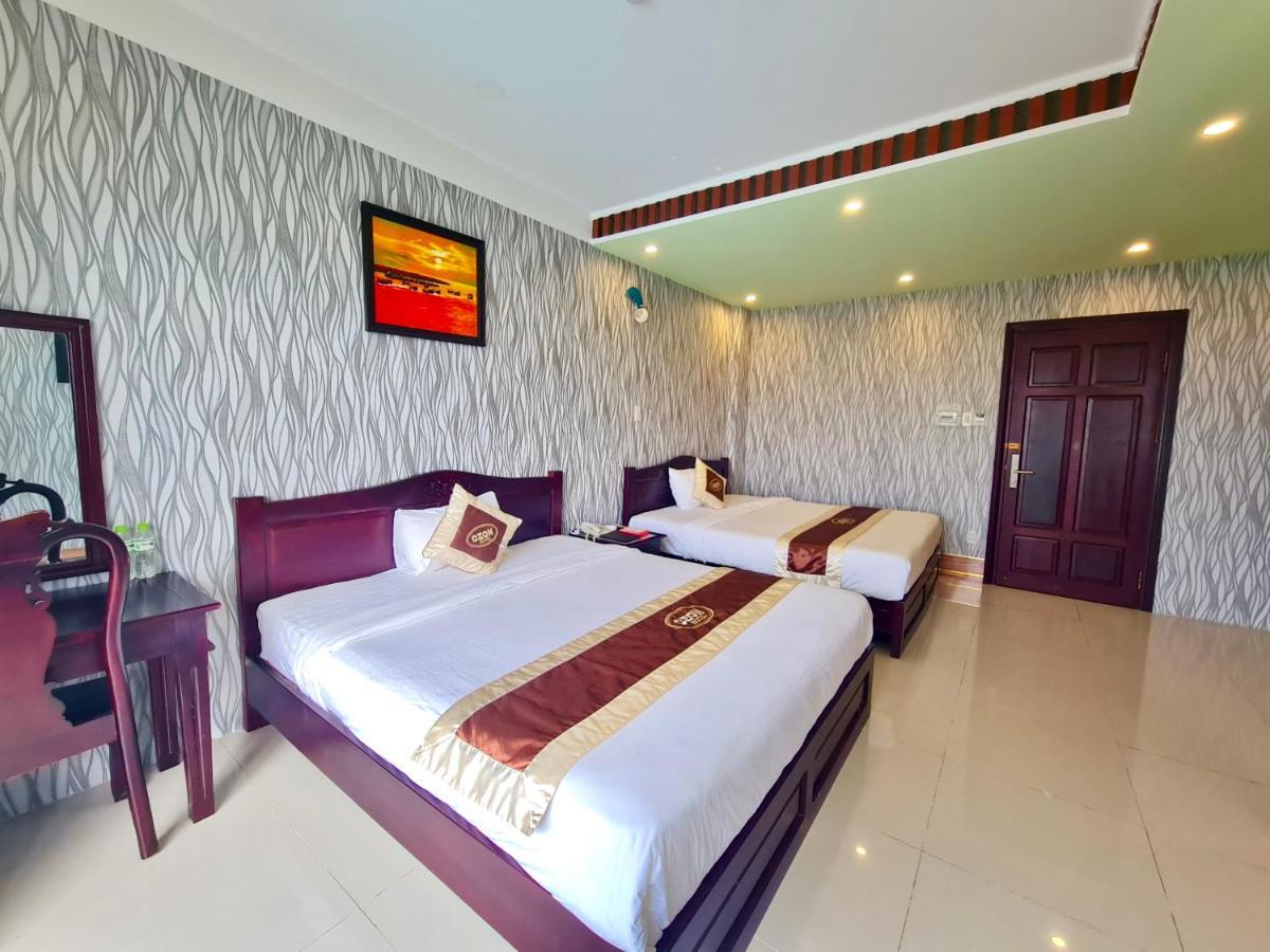Ozon Hotel Nam Can Extérieur photo